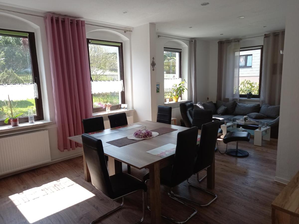 Familienfreundliche Ferienwohnung Erzgebirge Schneeberg  Eksteriør billede